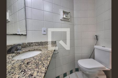 Apartamento à venda com 80m², 2 quartos e 2 vagas Apartamento à venda com 80m², 2 quartos e 2 vagasBanheiro