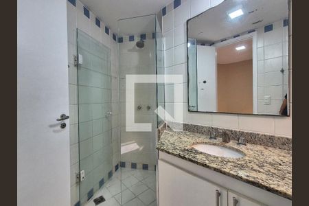 Apartamento à venda com 80m², 2 quartos e 2 vagas Apartamento à venda com 80m², 2 quartos e 2 vagasBanheiro