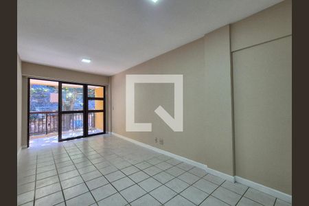 Apartamento à venda com 80m², 2 quartos e 2 vagas Apartamento à venda com 80m², 2 quartos e 2 vagasSala