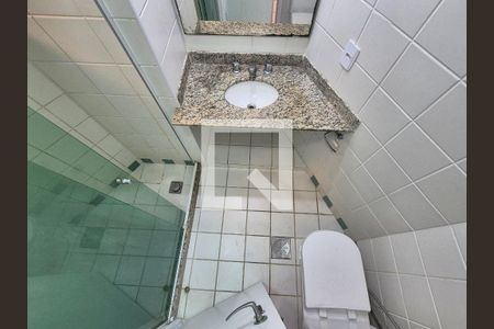 Apartamento à venda com 80m², 2 quartos e 2 vagas Apartamento à venda com 80m², 2 quartos e 2 vagasBanheiro