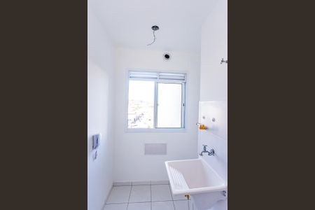 Apartamento à venda com 39m², 2 quartos e 1 vaga Apartamento à venda com 39m², 2 quartos e 1 vagaSala e cozinha e área de serviço