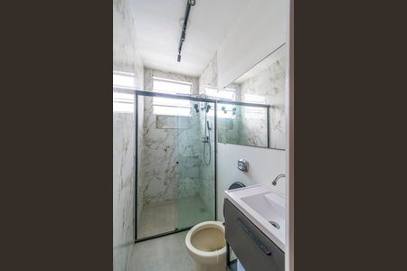 Banheiro de apartamento para alugar com 1 quarto, 35m² em Vigário Geral, Rio de Janeiro