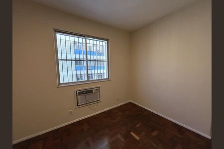 Apartamento à venda com 67m², 2 quartos e 2 vagasQuarto 2