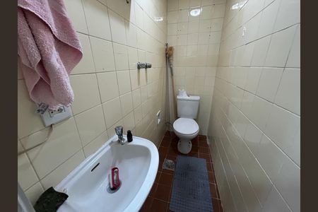 Apartamento à venda com 67m², 2 quartos e 2 vagasBanheiro de serviço