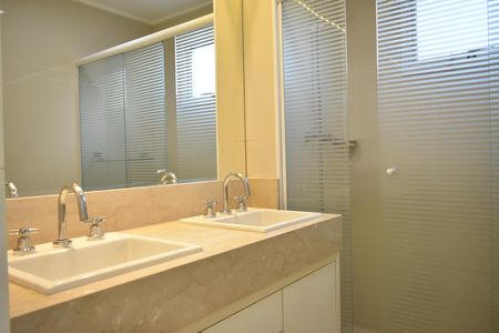 Apartamento para alugar com 167m², 4 quartos e 3 vagasSuíte 1Suíte 1