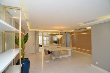 Apartamento à venda com 170m², 3 quartos e 2 vagasSala