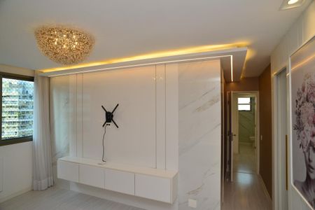 Apartamento à venda com 170m², 3 quartos e 2 vagasSuíte