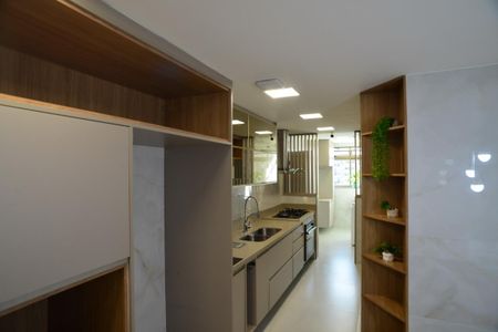 Apartamento à venda com 170m², 3 quartos e 2 vagasCozinha