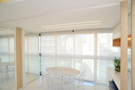 Apartamento à venda com 170m², 3 quartos e 2 vagasSala