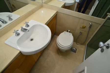 Apartamento à venda com 170m², 3 quartos e 2 vagasBanheiro Social