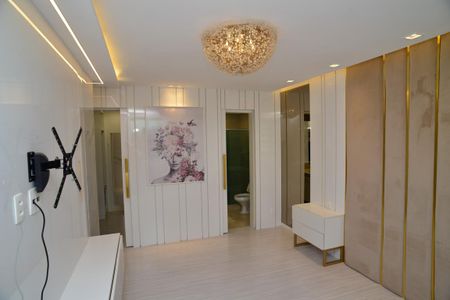 Apartamento à venda com 170m², 3 quartos e 2 vagasSuíte