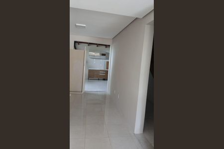 Sala de casa de condomínio para alugar com 2 quartos, 89m² em Rio Branco, Canoas