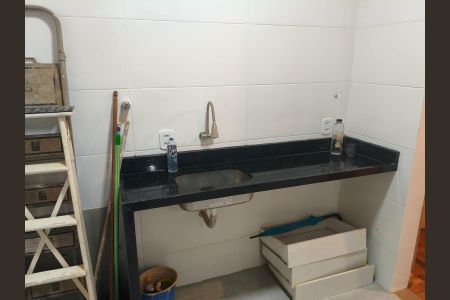Cozinha de apartamento para alugar com 2 quartos, 68m² em Centro, Petrópolis