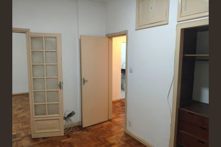Sala de apartamento para alugar com 2 quartos, 68m² em Centro, Petrópolis