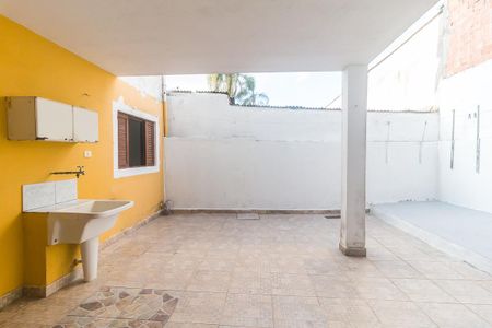 Casa para alugar com 150m², 1 quarto e 1 vagaQuintal