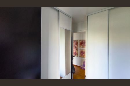 Apartamento à venda com 100m², 3 quartos e 2 vagasQuarto 2