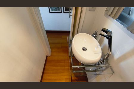 Apartamento à venda com 100m², 3 quartos e 2 vagasLavabo