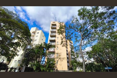 Apartamento à venda com 100m², 3 quartos e 2 vagasFachada