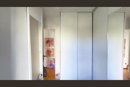 Apartamento à venda com 100m², 3 quartos e 2 vagasQuarto 2