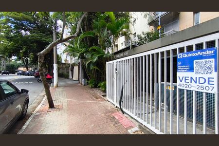 Apartamento à venda com 100m², 3 quartos e 2 vagasFachada + plaquinha