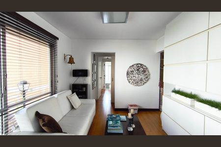 Apartamento à venda com 100m², 3 quartos e 2 vagasSala