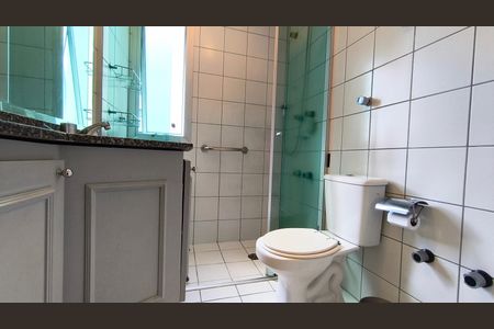 Apartamento à venda com 100m², 3 quartos e 2 vagasBanheiro da Suíte