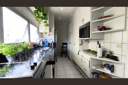 Apartamento à venda com 100m², 3 quartos e 2 vagasCozinha