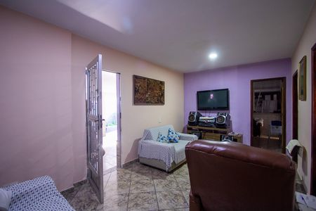 Casa para alugar com 360m², 3 quartos e sem vaga Casa para alugar com 360m², 3 quartos e sem vagaSala