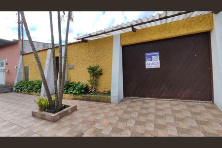 Casa para alugar com 200m², 3 quartos e 4 vagas Casa para alugar com 200m², 3 quartos e 4 vagasFachada