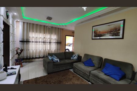 Sala de casa para alugar com 3 quartos, 200m² em Jardim Debora, Poá