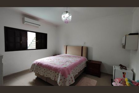 Casa para alugar com 200m², 3 quartos e 4 vagas Casa para alugar com 200m², 3 quartos e 4 vagasSuíte