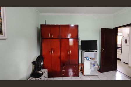 Casa para alugar com 200m², 3 quartos e 4 vagas Casa para alugar com 200m², 3 quartos e 4 vagasQuarto 1