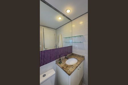 Apartamento para alugar com 78m², 3 quartos e 1 vaga Apartamento para alugar com 78m², 3 quartos e 1 vagaBanheiro da Suíte