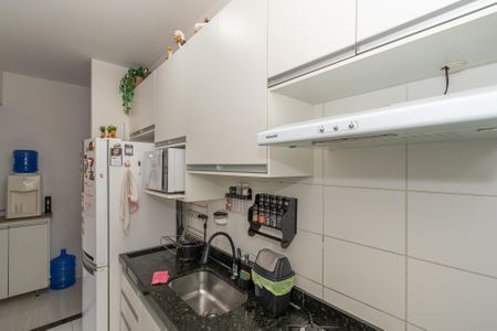 Apartamento à venda com 60m², 2 quartos e 1 vaga Apartamento à venda com 60m², 2 quartos e 1 vagaCozinha e Área de Serviço