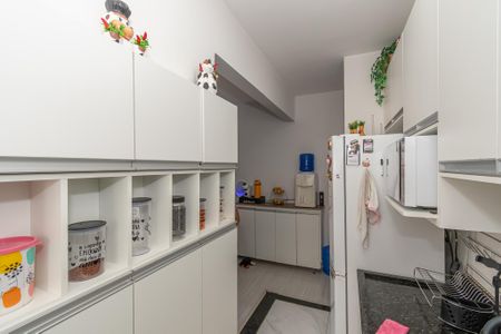 Apartamento à venda com 60m², 2 quartos e 1 vaga Apartamento à venda com 60m², 2 quartos e 1 vagaCozinha e Área de Serviço