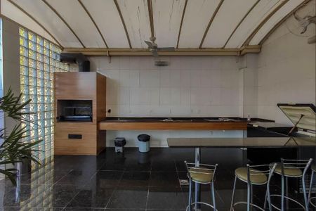 Apartamento à venda com 100m², 3 quartos e 2 vagas Apartamento à venda com 100m², 3 quartos e 2 vagasSALAO DE FESTAS