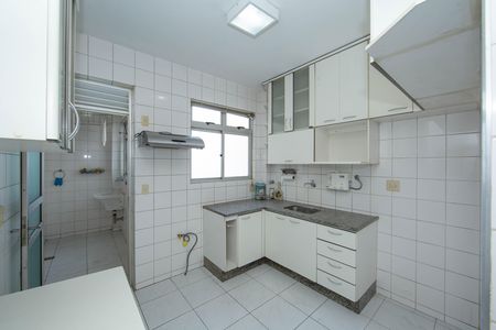 Apartamento à venda com 100m², 3 quartos e 2 vagas Apartamento à venda com 100m², 3 quartos e 2 vagasCOZINHA