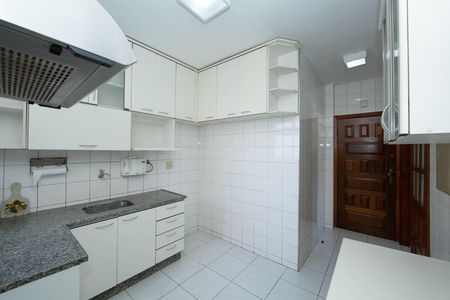 Apartamento à venda com 100m², 3 quartos e 2 vagas Apartamento à venda com 100m², 3 quartos e 2 vagasCOZINHA