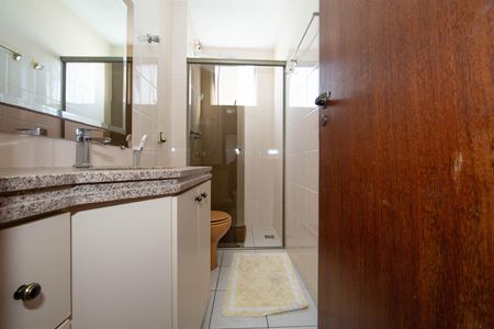 Apartamento à venda com 100m², 3 quartos e 2 vagas Apartamento à venda com 100m², 3 quartos e 2 vagasBANHEIRO2