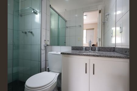 Apartamento à venda com 69m², 3 quartos e 2 vagasBanheiro da Suíte