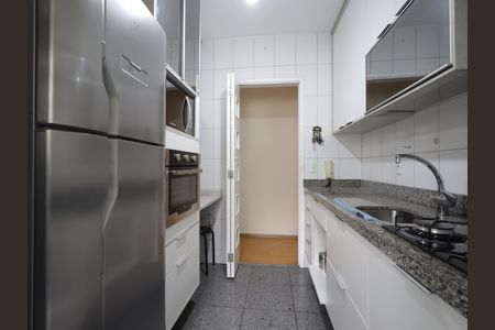Apartamento à venda com 69m², 3 quartos e 2 vagasCozinha