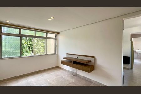 Sala de apartamento à venda com 3 quartos, 65m² em Alto de Pinheiros, São Paulo