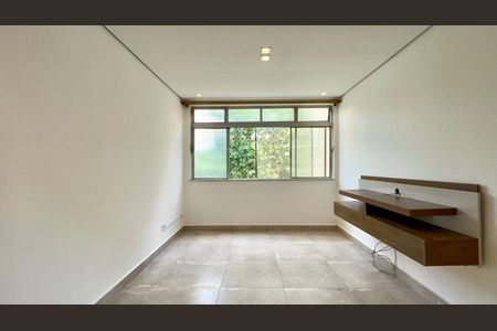 Apartamento para alugar com 65m², 3 quartos e sem vaga Apartamento para alugar com 65m², 3 quartos e sem vagaSala