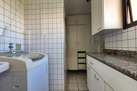Apartamento à venda com 97m², 3 quartos e 2 vagas Apartamento à venda com 97m², 3 quartos e 2 vagasÁrea de Serviço