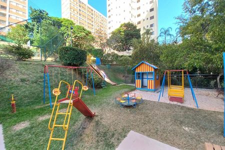 Apartamento à venda com 97m², 3 quartos e 2 vagas Apartamento à venda com 97m², 3 quartos e 2 vagasÁrea comum - Playground
