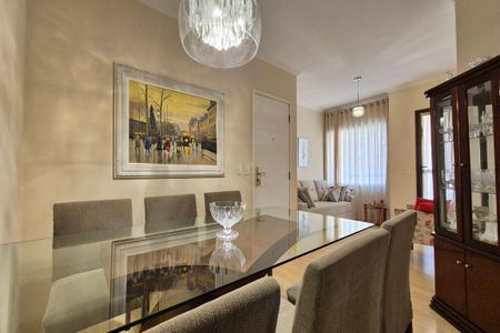 Apartamento à venda com 97m², 3 quartos e 2 vagas Apartamento à venda com 97m², 3 quartos e 2 vagasSala de Jantar