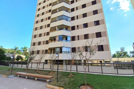 Apartamento à venda com 97m², 3 quartos e 2 vagas Apartamento à venda com 97m², 3 quartos e 2 vagasFachada do bloco