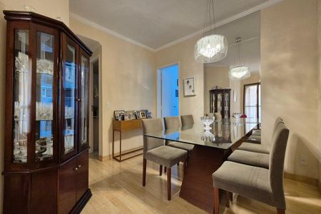 Apartamento à venda com 97m², 3 quartos e 2 vagas Apartamento à venda com 97m², 3 quartos e 2 vagasSala de Jantar
