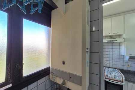 Apartamento à venda com 97m², 3 quartos e 2 vagas Apartamento à venda com 97m², 3 quartos e 2 vagasDetalhe da Área de serviço