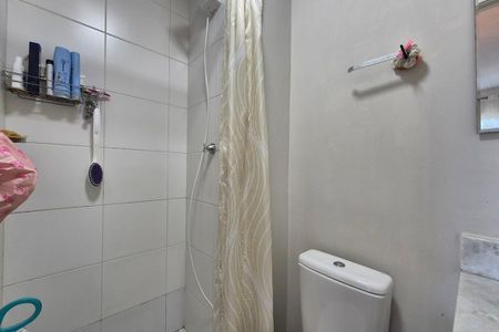 Apartamento à venda com 40m², 2 quartos e 1 vaga Apartamento à venda com 40m², 2 quartos e 1 vagaBanheiro